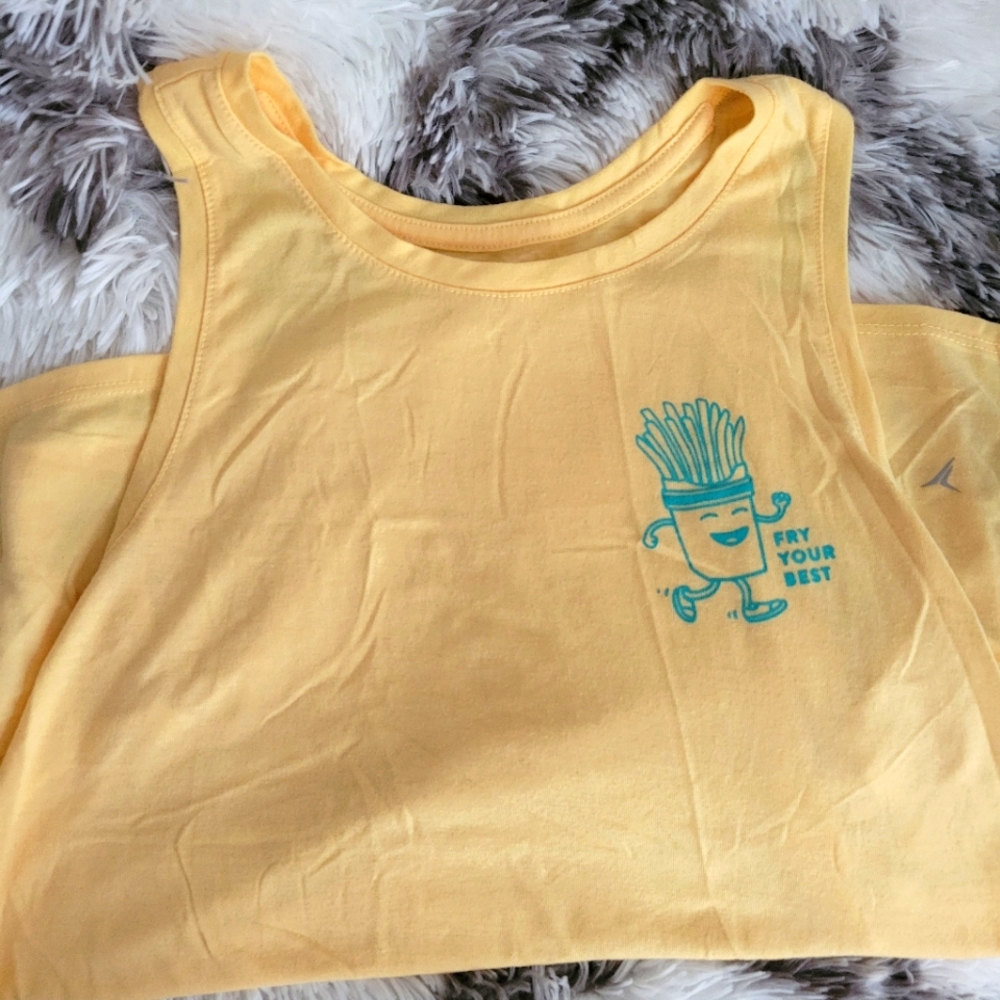 Activewear sleeveless top